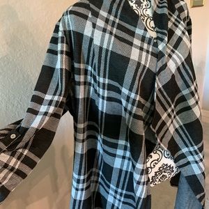 Black /white Plaid jacket